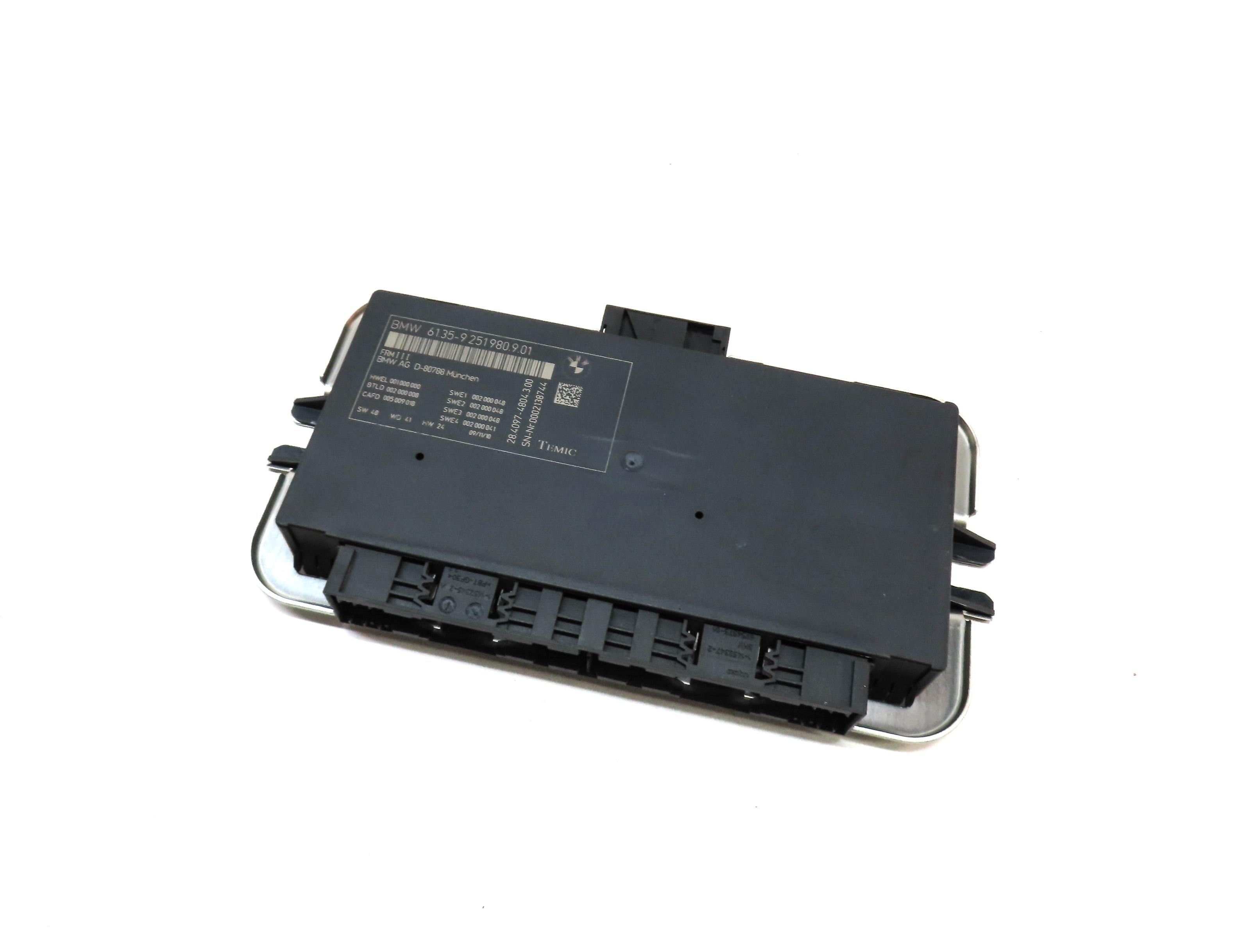 10-17 BMW 5 6 7 M5 X3 X4 (F06 F10 F12 F25 F26) FRM III BODY LIGHT CONTROL MODULE — exact item pictured